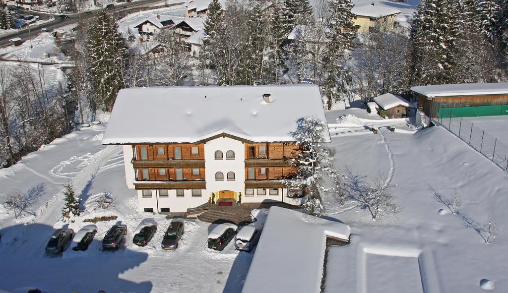 Der Waldhof Hotel Scheffau am Wilden Kaiser Exterior photo